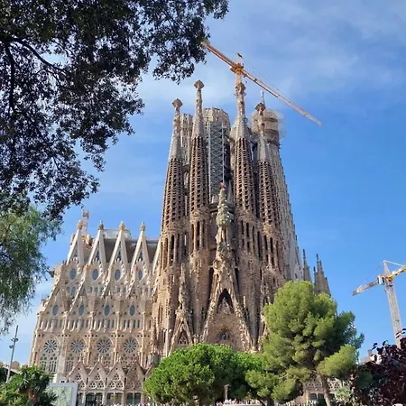 Lepanto Apartments 150M From Sagrada Familia Barcelona Buitenkant foto